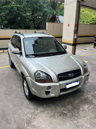 HYUNDAI TUCSON 2.0 MPFI GLS 16V 143CV 2WD GASOLINA 4P AUTOMÁTICO